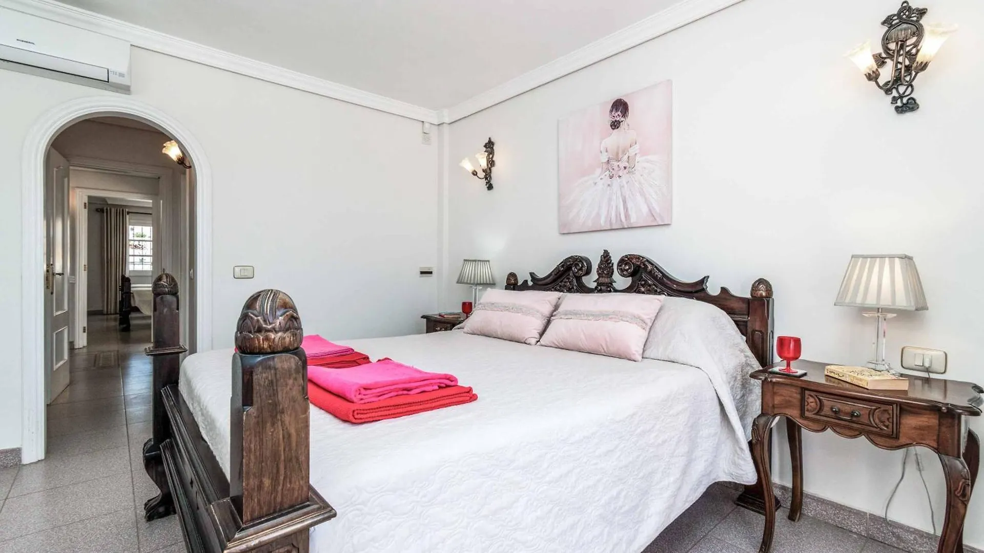 Tiffany 14 Villa Callao Salvaje 0*,  Spain